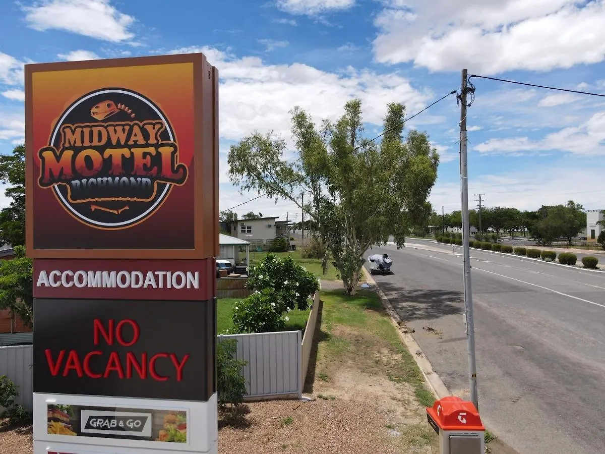 Midway Motel - Richmond Aparthotel